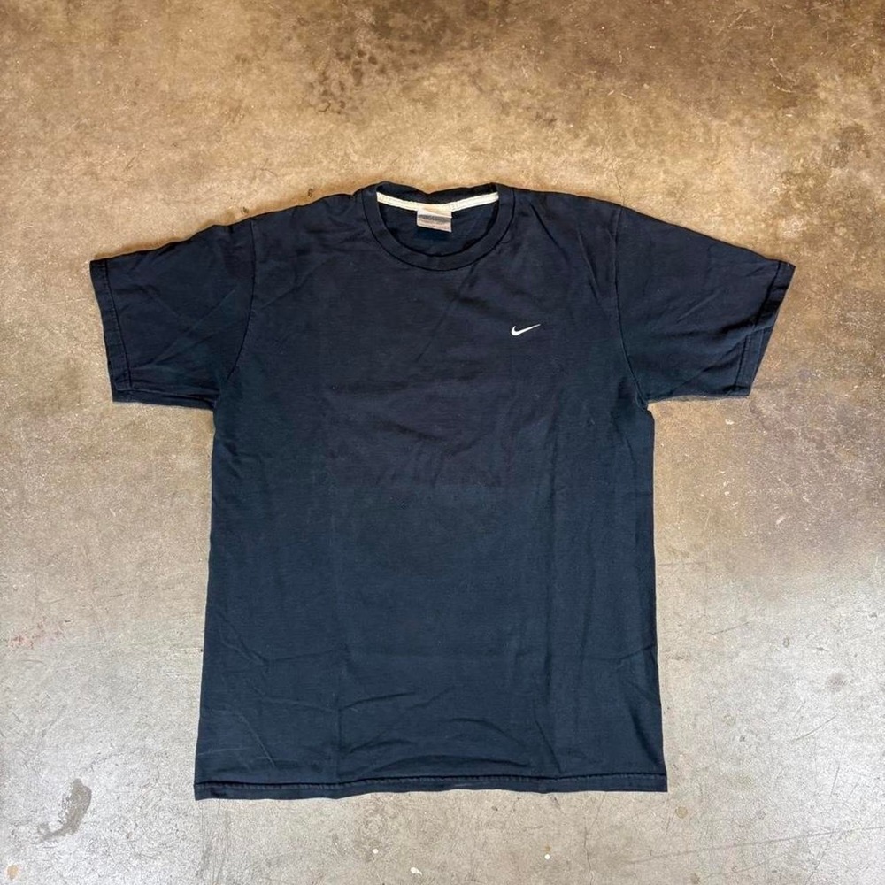 Vintage y2k Nike black t-shirt Men's Size Large